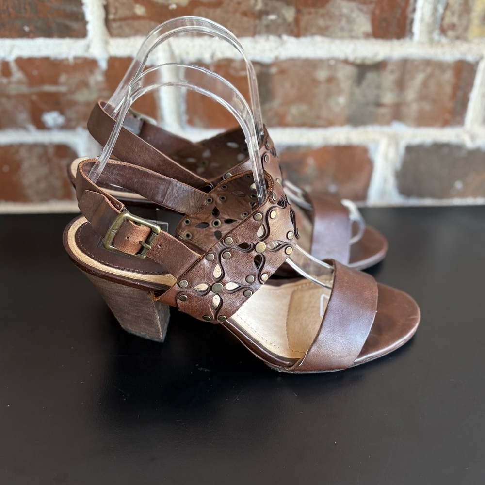 Frye Skye Floral Laser Cut Studded Heeled SandalsSize 7.5 Brown Leather